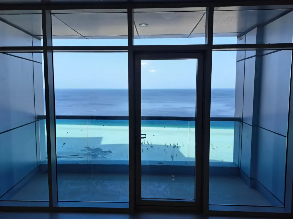 2 BHK Full Sea View for Rent